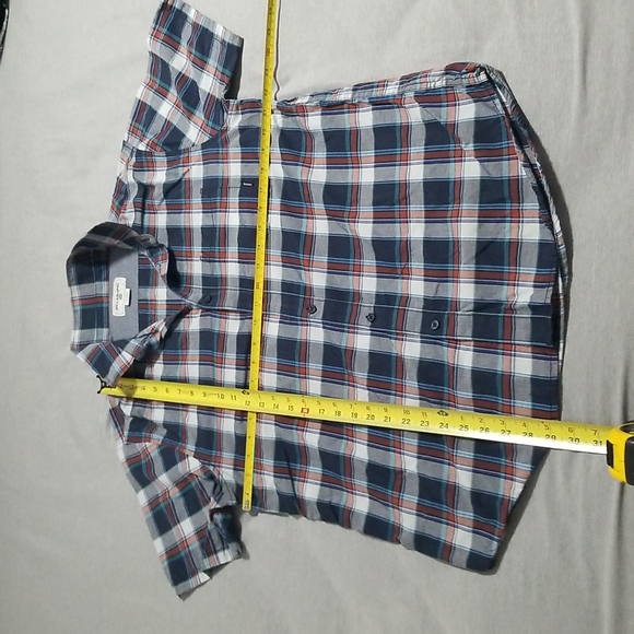 4 men tops Volcom and Billabong - Picture 8 of 16